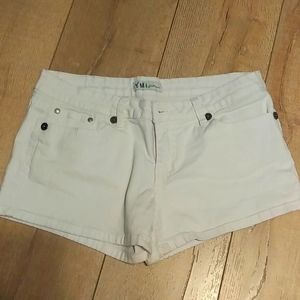 YMI White Jean Short - Size 11